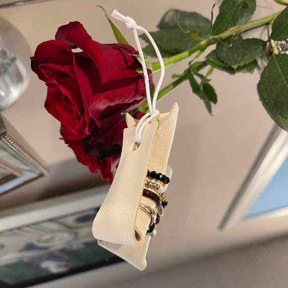 Atterri Stacking Rings Size 7 Set of 4 Gold Tone Brand New - Picture 3 of 10